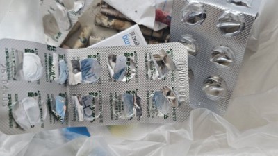 베란다 실외기에 담배꽁초 던지는 사람