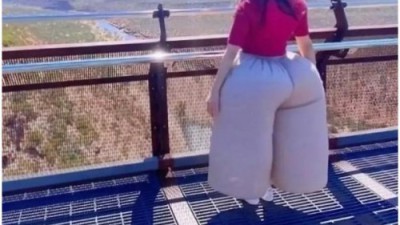 바람 부는 곳에 와이드 팬츠 입고 가지 마라